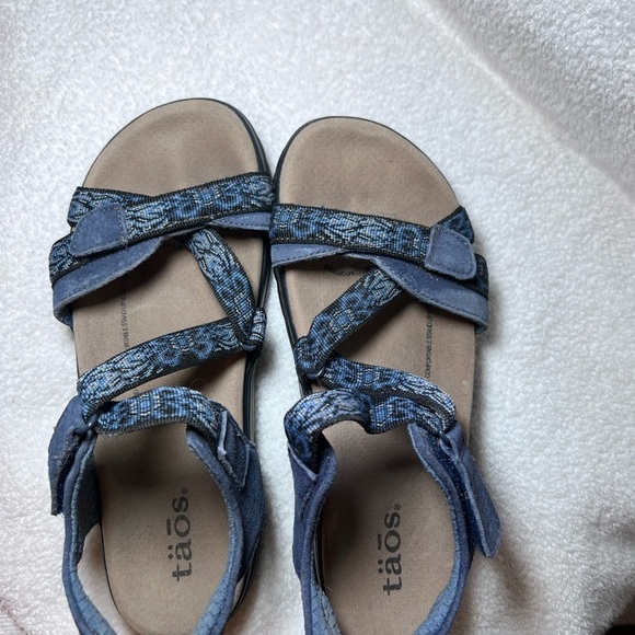 Taos Footwear Blue and Black Comfort Sandals - Picture 6 of 11